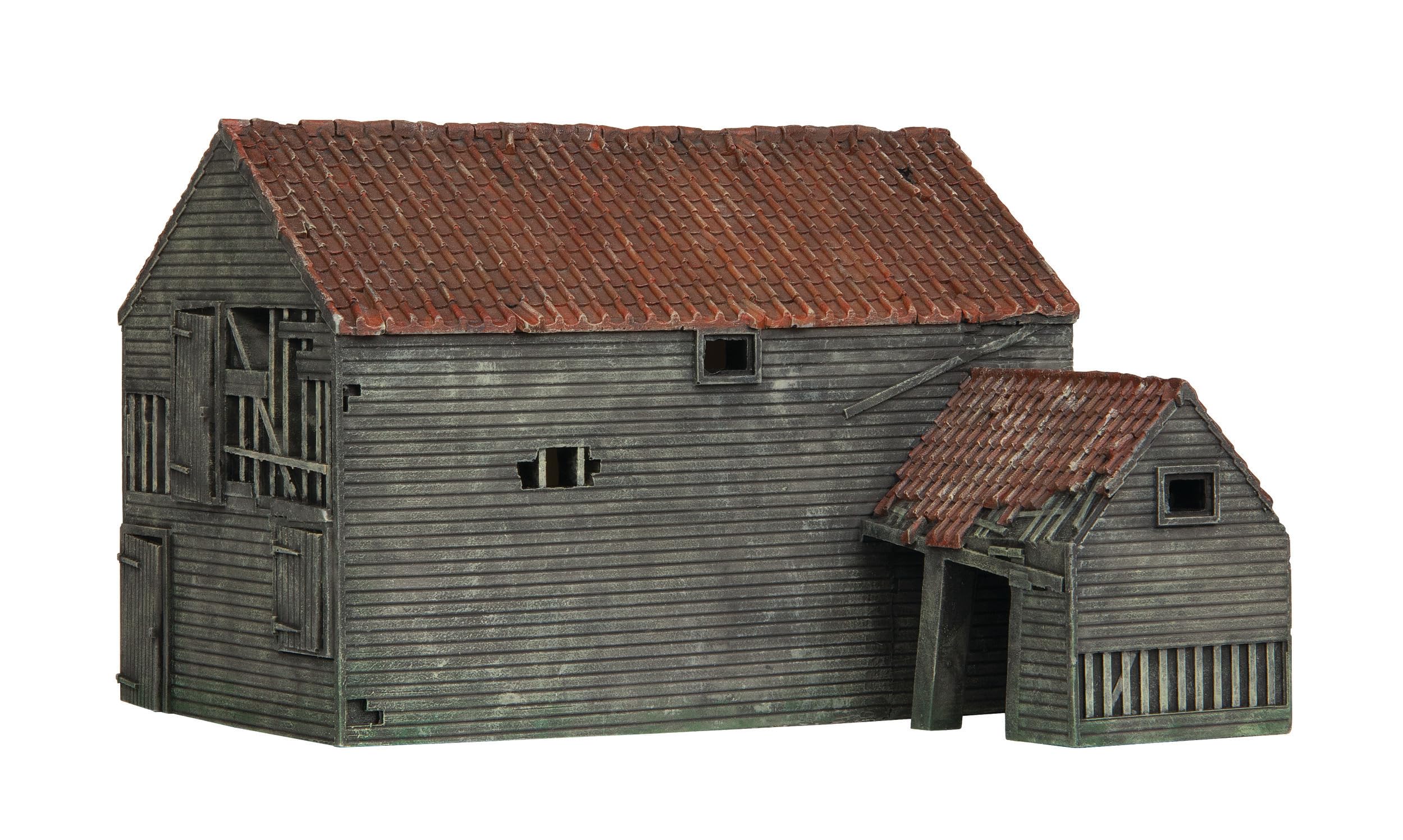 Hornby R7379 Derelict Farm Building Acessories - Resin Building for Model Railway Sets