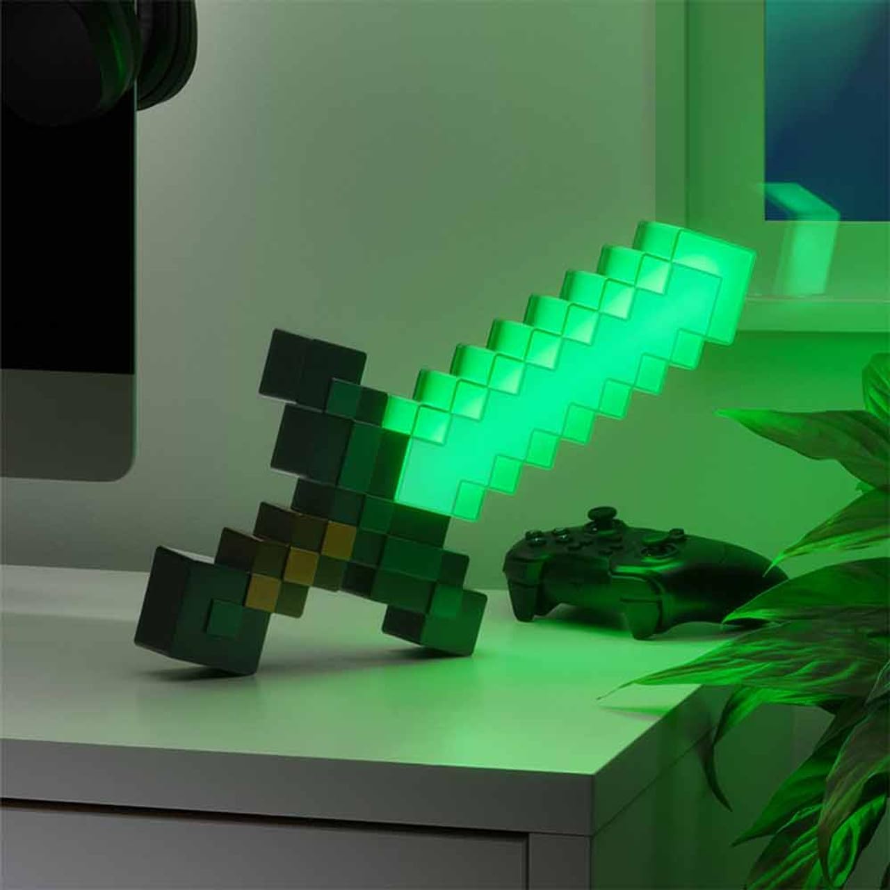 Paladone Diamond Sword Light