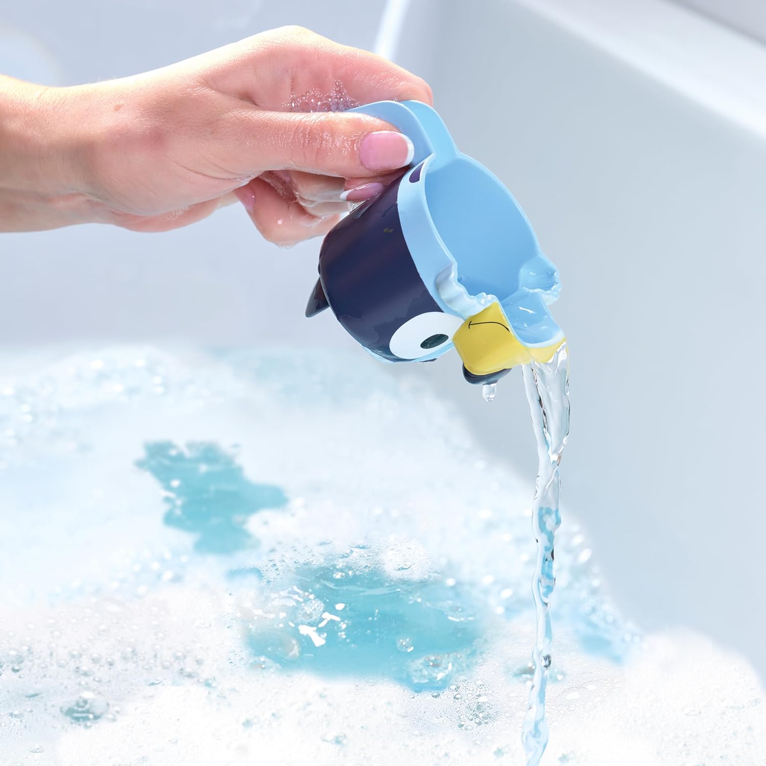 Toomies Bluey's Family Pourers with Designs Featuring Chilli, Bandit, Bingo, and Bluey - Nesting, Stacking Cups for Bath Time - Officially Licensed Bluey Toys - Baby Bath Toys for +18 Months