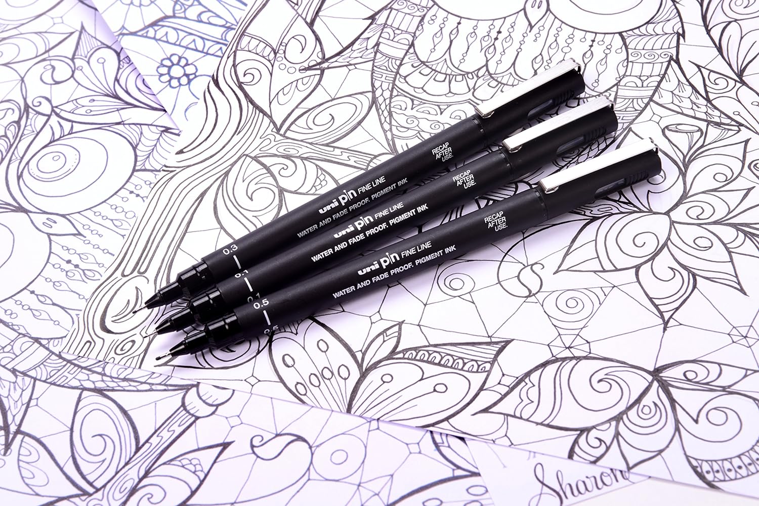 uni-ball PIN Black Felt Tip Pen Fineliners, Water and Fade-Resistant Ink, Ideal for Architects, Sketching, Scrapbooking, Outlining, Journaling, Art, Technical Drawing, Archival Quality, 18pc Gift Set