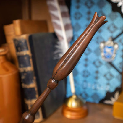 Luna Lovegood wand in Ollivander's box. Harry Potter. The Noble Collection