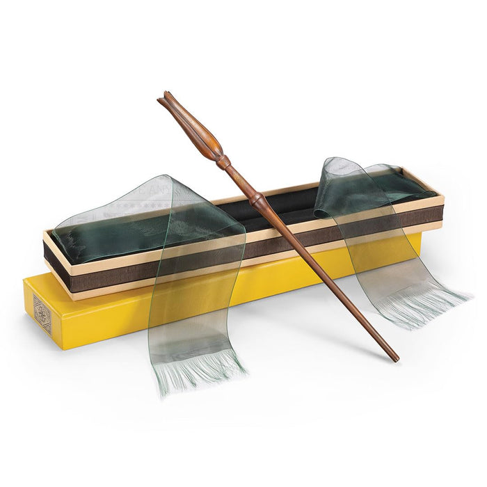 Luna Lovegood wand in Ollivander's box. Harry Potter. The Noble Collection