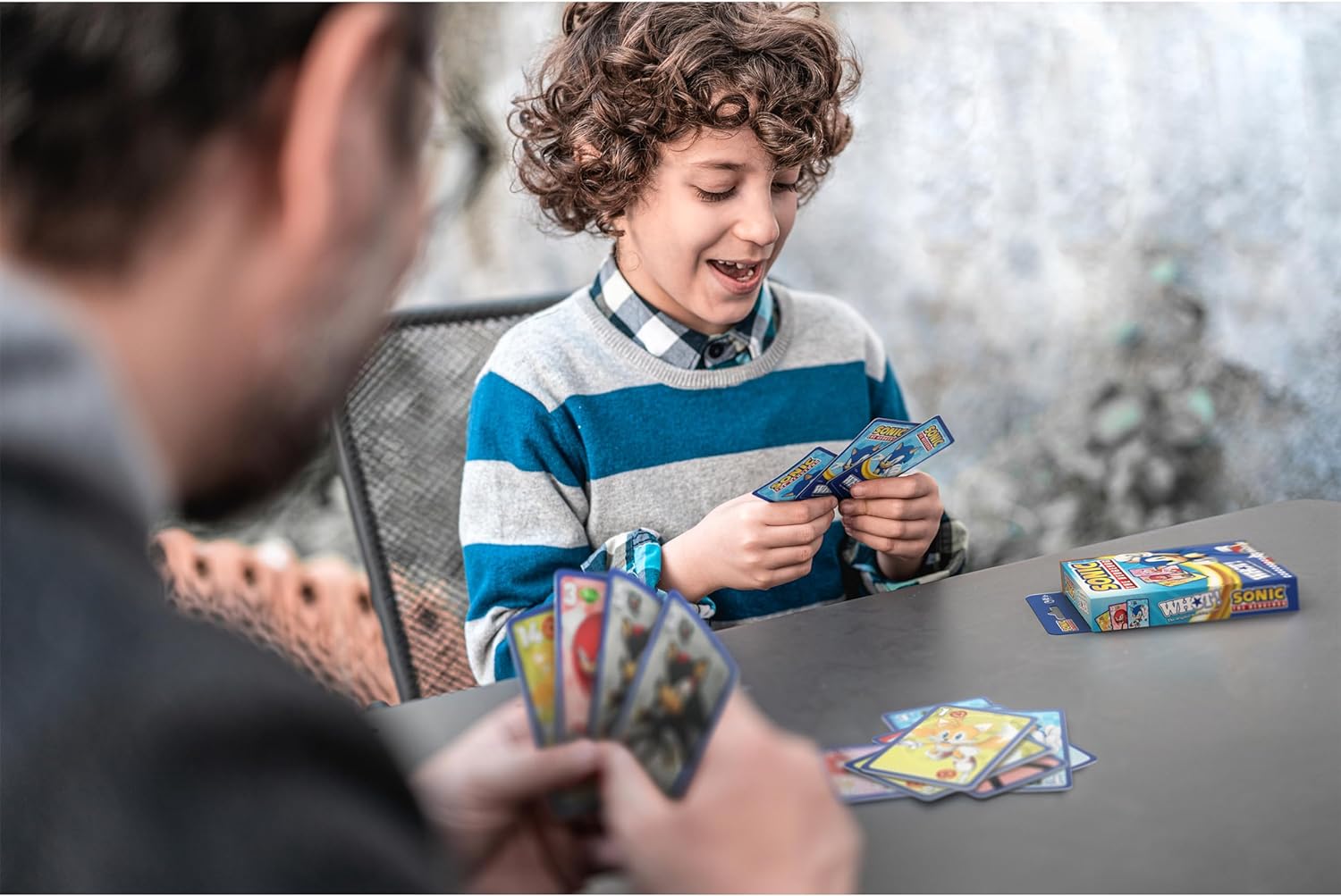 Waddingtons Number 1 Sonic the Hedgehog WHOT! Travel Card Game, play with Knuckles, Tails, Shadow, Doctor Eggman from the popular Sega video game, great gift for ages 5 plus