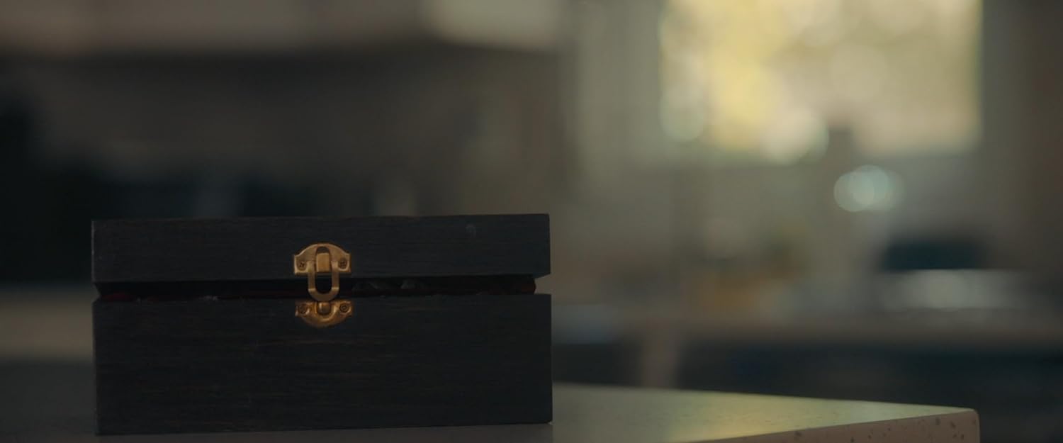 WHITE, ACORYE / KEPA, PATRYCJA - TRINKET BOX - WENN DAS BOSE ERWACHT