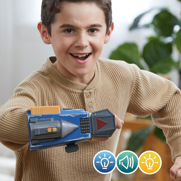 Star Wars The Mandalorian Dual Attack Gauntlet