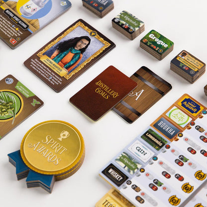 Paverson Games: Destilliert: Afrika & Naher Osten Expansion – Thematisches Strategie-Kartenspiel, Crafting-Spirituosen-Brettspiel, ab 14 Jahren, 1–5 Spieler, 60+ Minuten