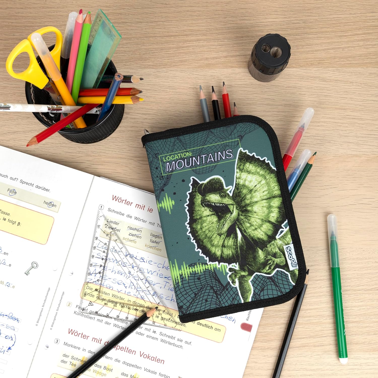 Scooli - Jurassic World Gefülltes Schüleretui - Komplettes Etui mit hochwertigen Stiften und mehr - All-in-One Schuletui - Praktisch für die Schule - Für Jungen ab 6 Jahren