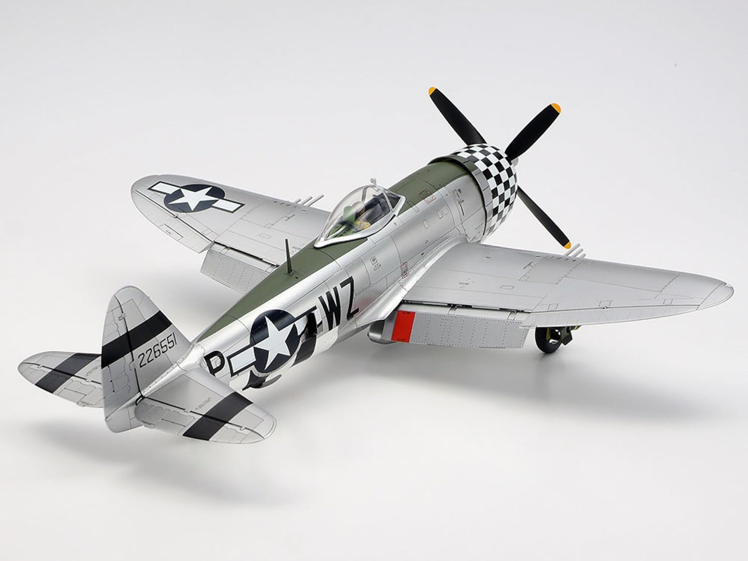 Tamiya 25214 P-47D Thunderbolt Bubbletop w/1/4 Ton 4x4 Vehicle Set 1:48 Model Kit