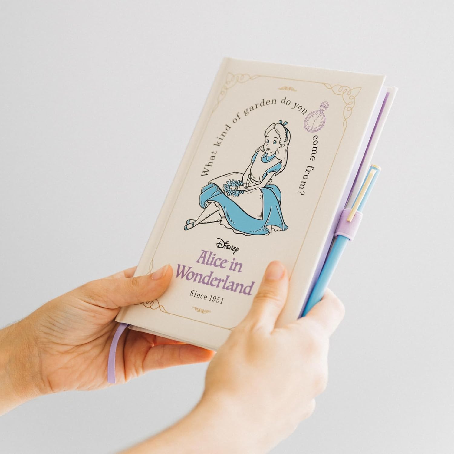 Grupo Erik Disney Alice In Wonderland Premium A5 Notebook With Pen | Notebooks A5 | Notepads A5 | A5 Notepad | Blank Notebook | Plain Notebook | Sketchbook A5 | Alice In Wonderland Gifts