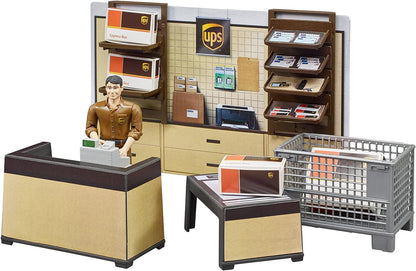bruder 62250 - Bworld UPS Paketshop mit Tresen, Kasse, Paketwaage, Gitterbox, Pakete, Mitarbeiter & Wandregal - 1:16 Versand Logistik Spielzeug Paketdienst