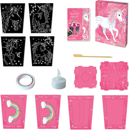 Box Candiy: Totally Twilight – Laterne zum Kratzen/Einhorn, mit 4 Kratzkarten, PVC, 1 Laterne und 1 Kratzwerkzeug, 1 Batterie CR2032 3 V inklusive, in Geschenkbox 23 x 4 x 17 cm, 6 +