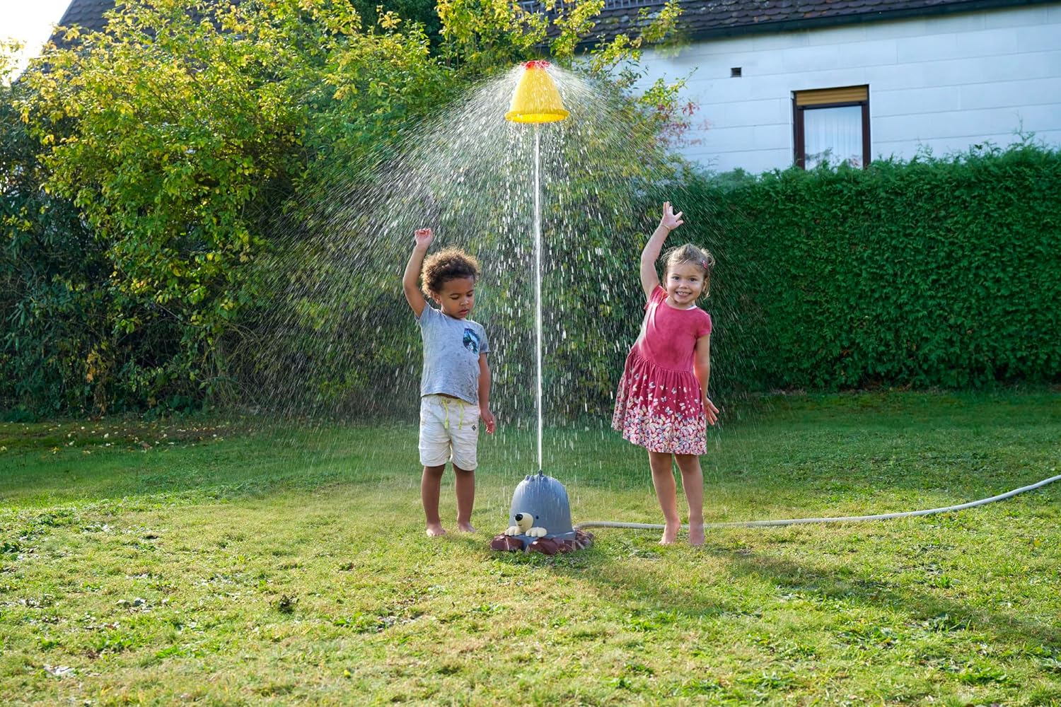 Aquaplay - Mole Sprinkler - Water Game for Children - Outdoor - Garden Hose Connector - From 3 Years - 8700001590