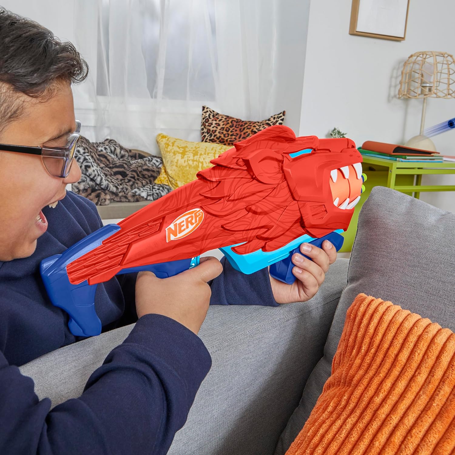 Nerf Junior Wild Lionfury, Easy Play Dart Blaster, 16 Nerf Elite Darts, Nerf Blaster Lion Toys, Outdoor Toys
