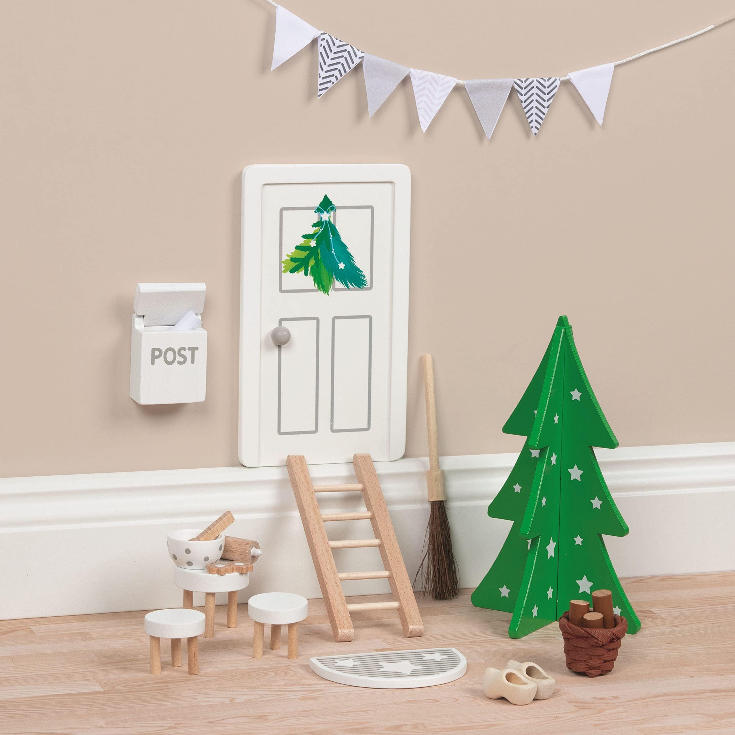 Goki Wooden Gnome Door, Scandinavian Tradition Advent, Christmas Decoration for Children & Living Room, Fairies & Gnomes, Awakens Imagination & Promotes Creativity, Set of 22, from 3 Years