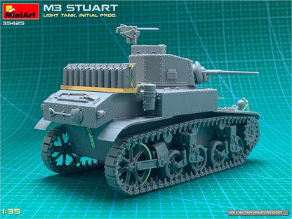 Miniart MIN35425 Scale Model kit, Molded Color
