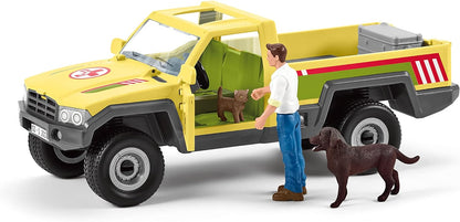 schleich 42503 Wild Life Veterinarian visit at the farm playset for ages 4+, 12 pieces Old pakaging
