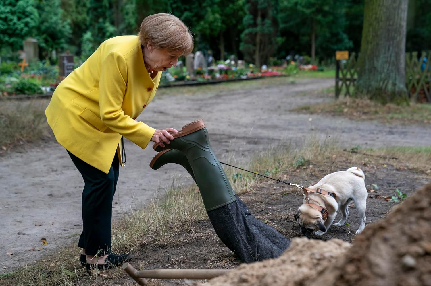 Miss Merkel - Mord auf dem Friedhof