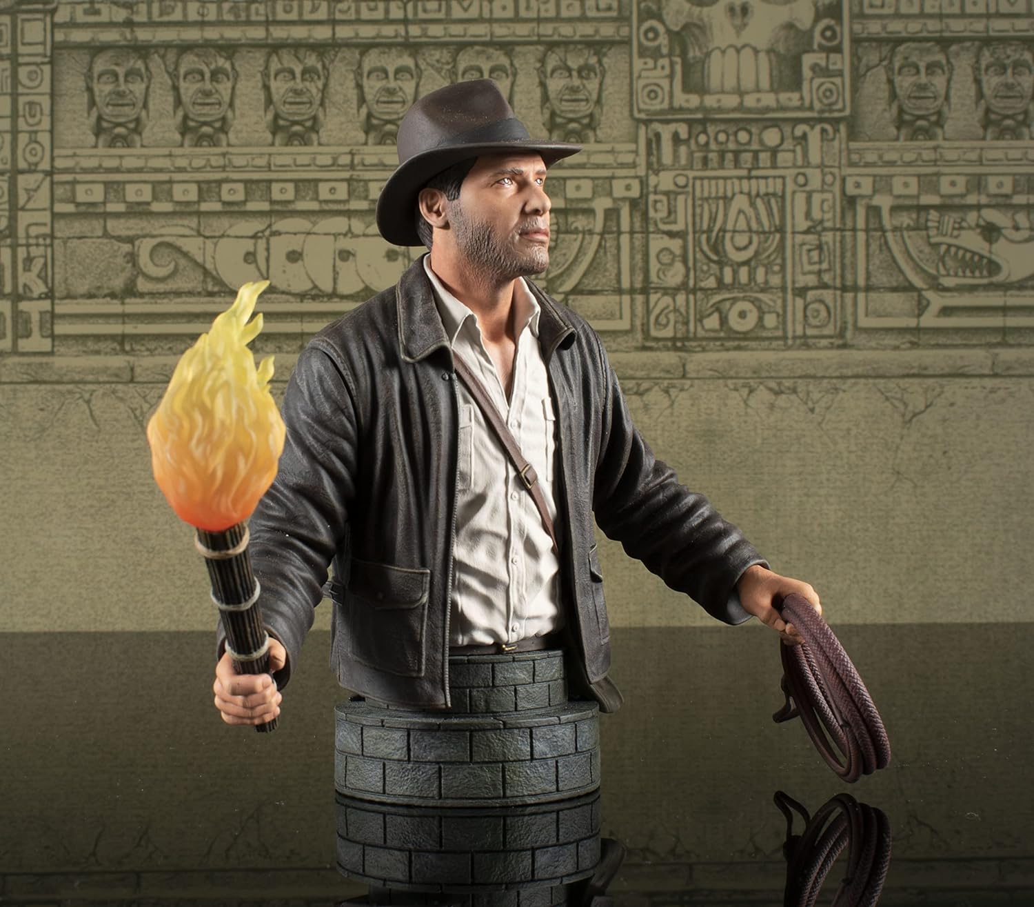*PRE-ORDER Indiana Jones and the Raiders of the Lost Ark - Indiana Jones 1:6 Scale Bust