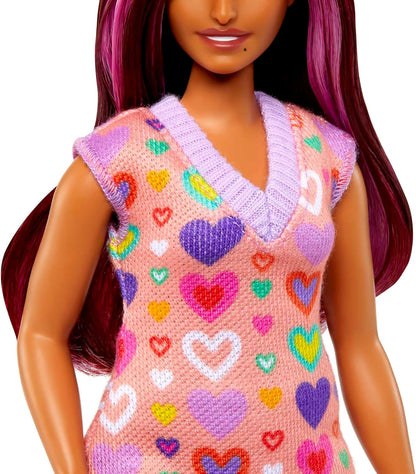 Barbie Fashionistas Doll nr 207 with a Heart-Print Sweater Dress, Sunglasses and Platform Shoes, HJT04