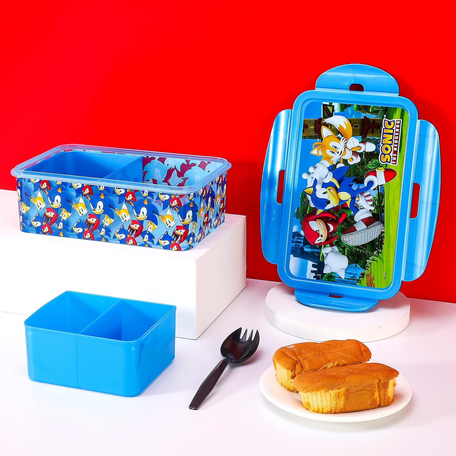 Sonic The Hedgehog Kids Rectangular Lunch Bento Food Box Container with Removable Compartments 1190ml Leak Proof, BPA Free