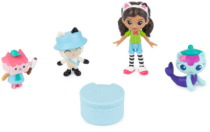 Gabby's Dollhouse 6067225 DreamWorks, kampvuur-cadeauset met Gabby, panda, panda, babybox- en zeekatjesspeelgoedfiguren, speelgoed om te verzamelen, voor meisjes en jongens