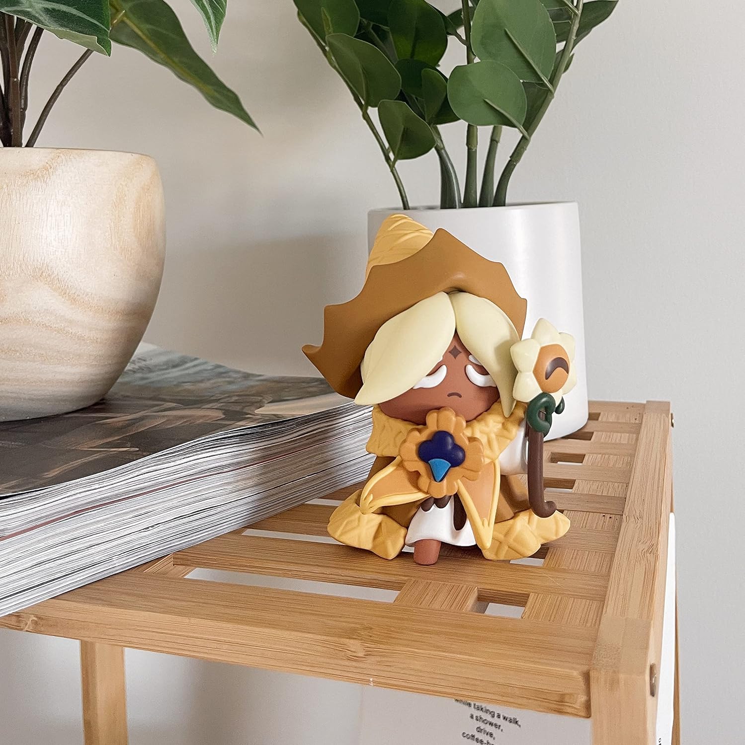 Youtooz Pure Vanilla Cookie Vinyl Figure, 4.5" Adorable Official Pure Vanilla Cookie Figurine from Mobile Game Cookie Run: Kingdom - Youtooz Cookie Run Kingdom Collection
