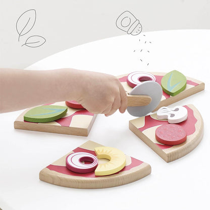 Le Toy Van - TV279 - Juguete Educativo Juego de Pizza para niños a Partir de 2 años, Fieltro Juego Pizza, Montessori, Fabricado en Madera, 13 Piezas, Incluye Cortador de Pizza, Juego ecológico