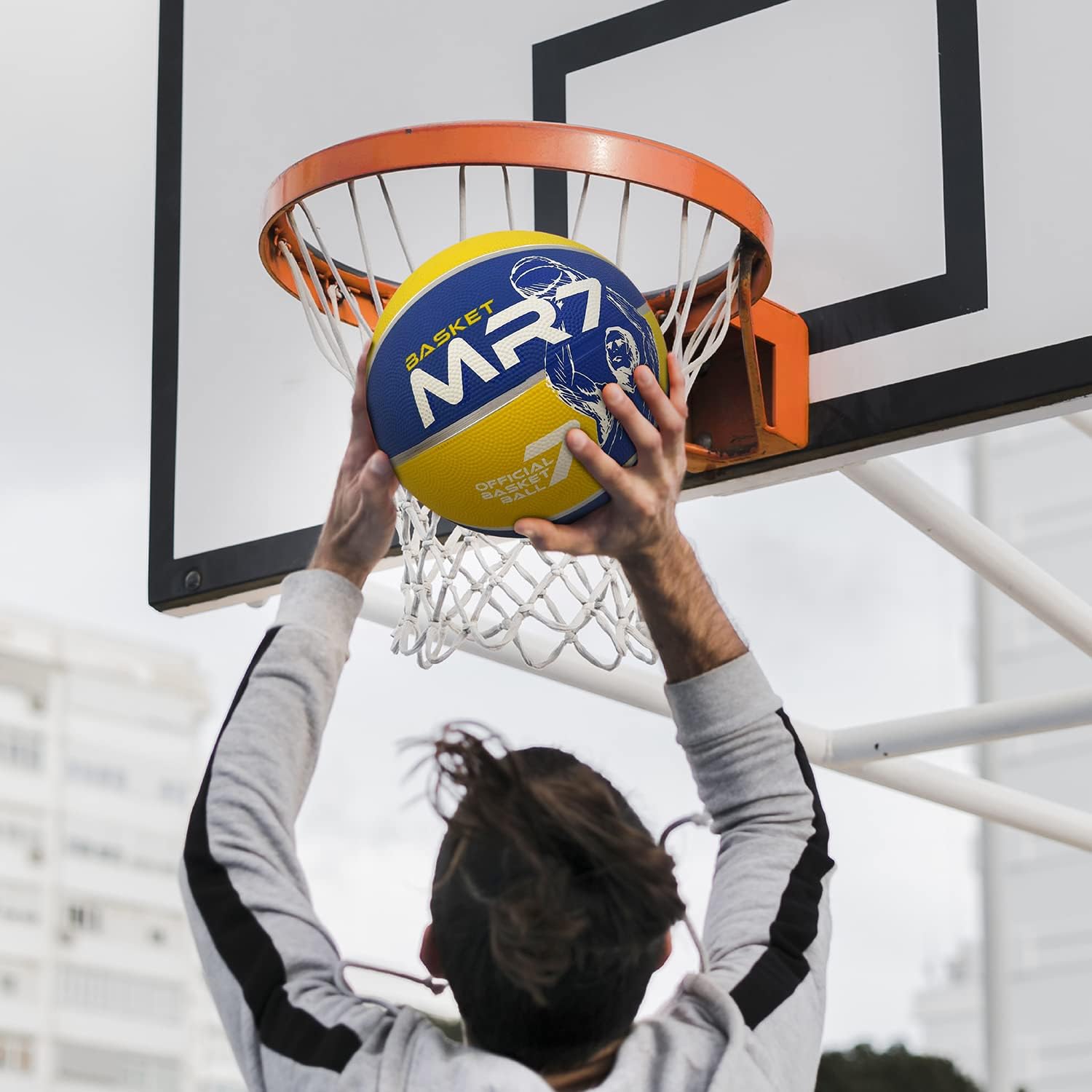 Mondo - 13751 – Outdoor Game – MR7 Basketball – Yellow and Purple