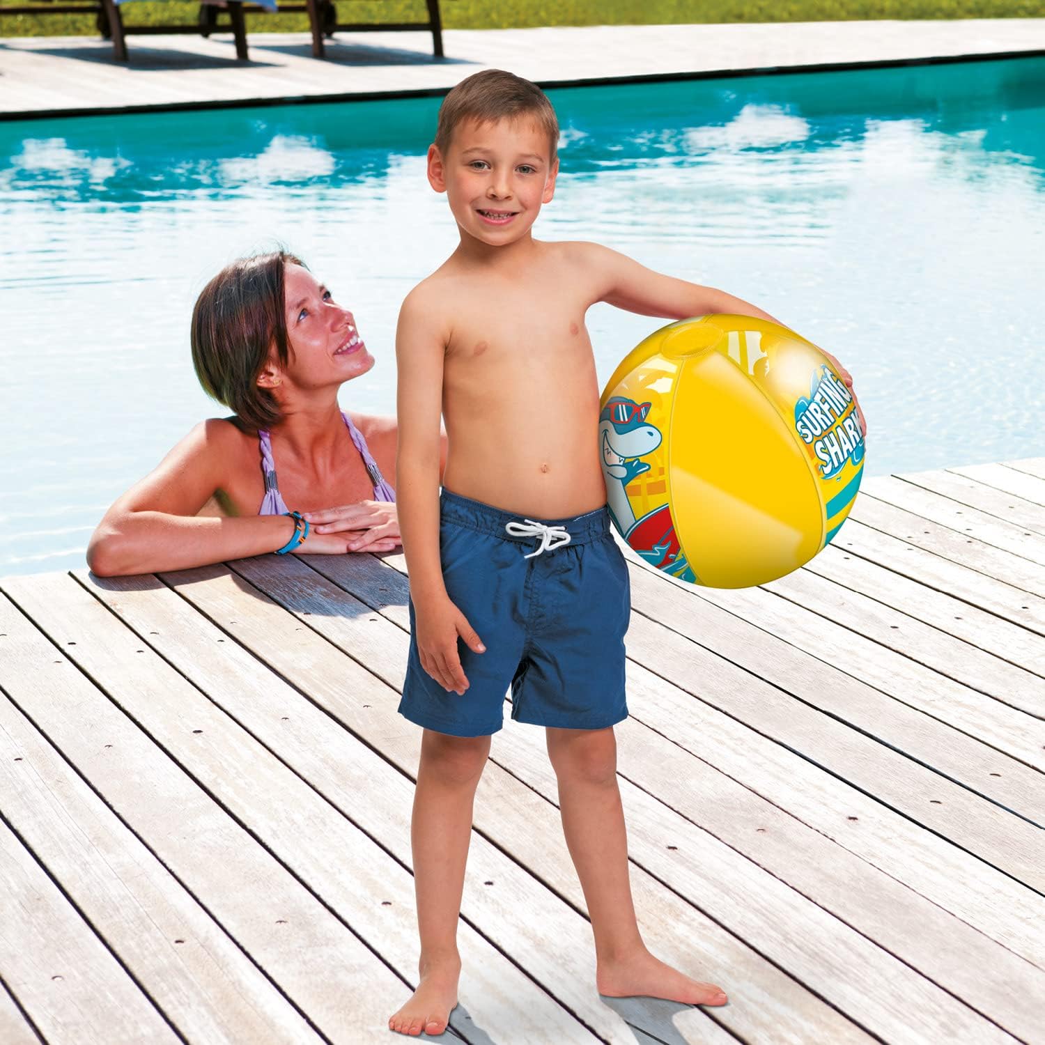 Mondo Toys 16921 Surfing Shark Beach Ball, gekleurde strandbal, opblaasbaar, ideaal om te spelen in het water, geschikt voor kinderen, jongeren/volwassenen, diameter 50 cm