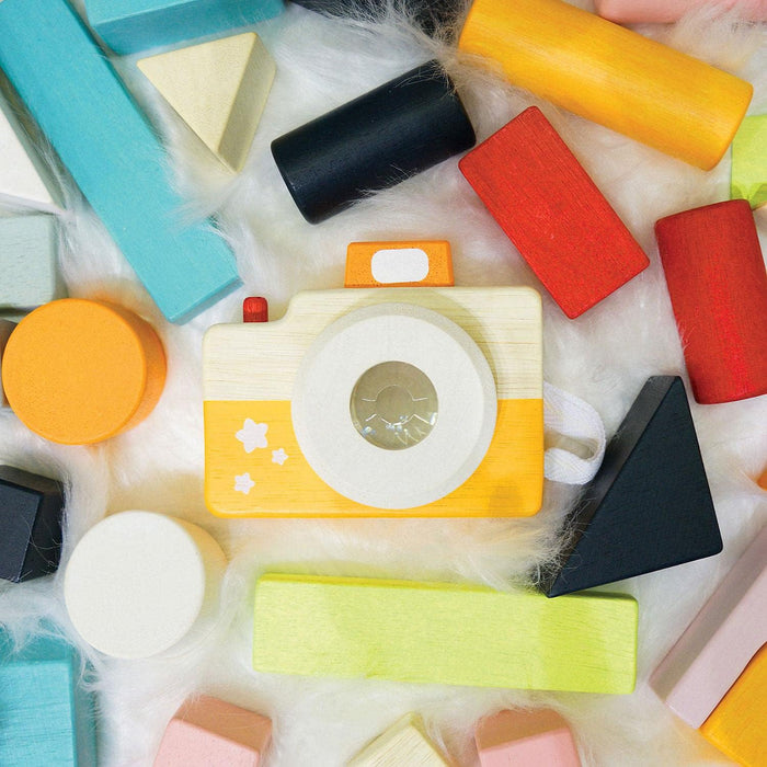 Le Toy Van PL115 Wooden Game Camera, Multi-Colour