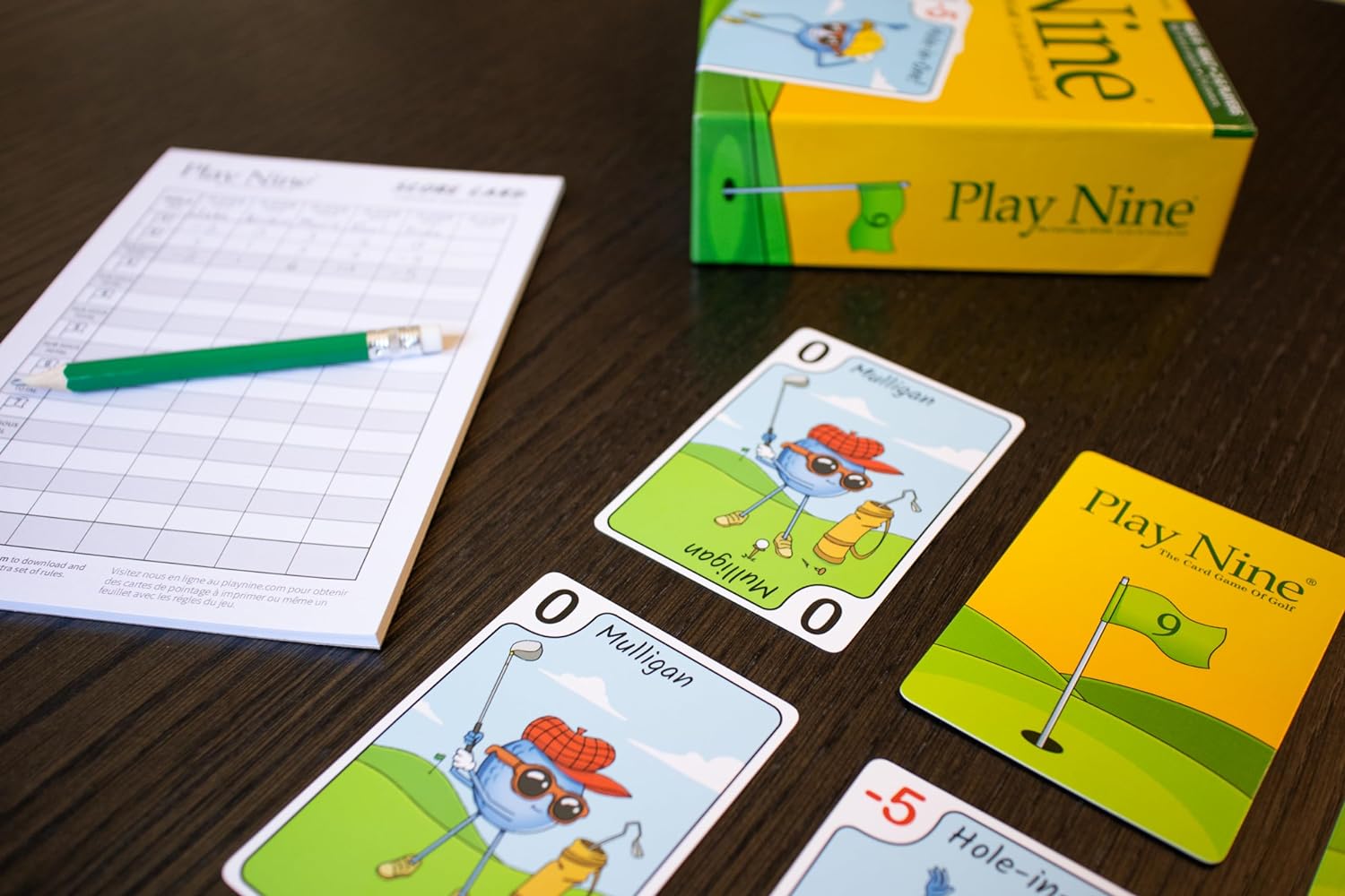 Play Nine - Das Kartenspiel des Golfs: Traditionelles familienfreundliches Partyspiel für Erwachsene, Jugendliche und Kinder