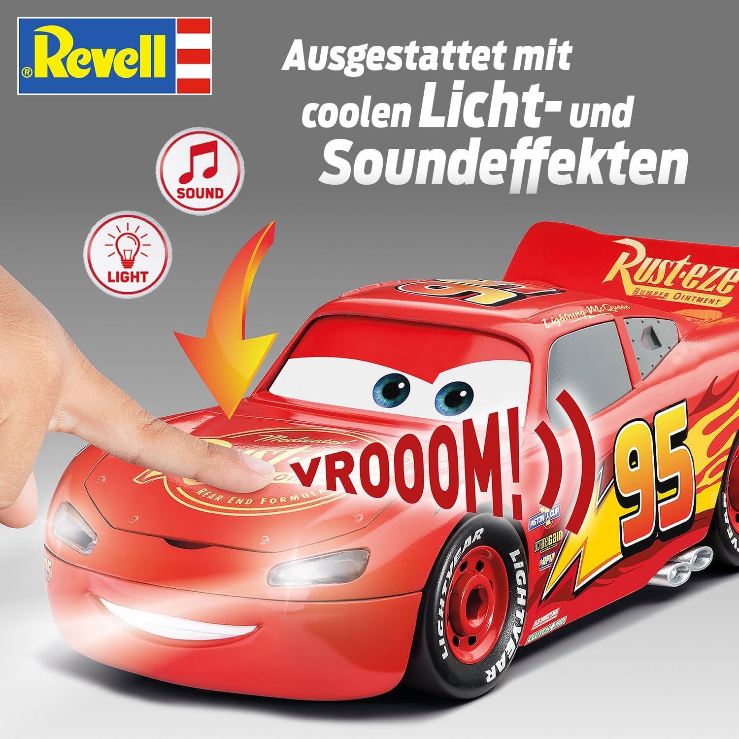 Revell Cars 00920 First Lightning McQueen Disney (Light & Sound) 1:20 Scale, Red