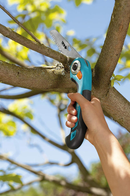 Gardena Gardeners’ Folding Saw 135 P: Convenient Tension Saw of Quality Spring Steel, Great Sawing Performance, Precise Cut, Angled Handle Shape (8742-20)