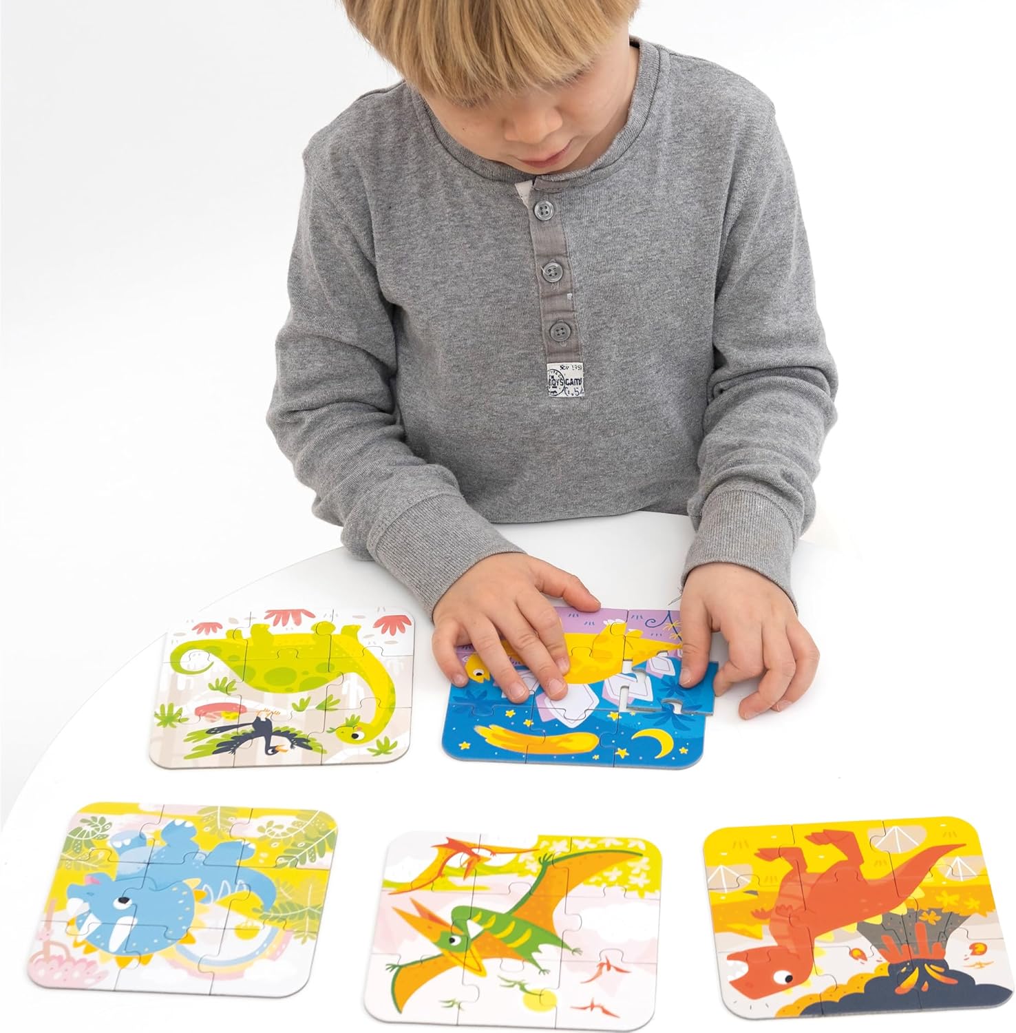 Banana Panda On-the-Go Puzzle dinosaurs 3+ - FIVE puzzles of 9 pieces - Fun dino puzzle toys