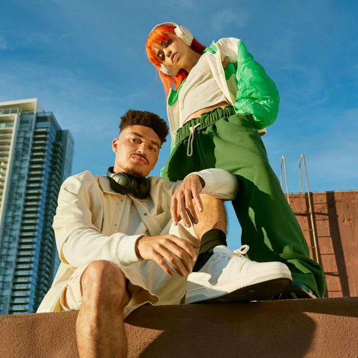 Bose QuietComfort Wireless Noise Cancelling Headphones, Bluetooth Over Ear Headphones with Up To 24 Hours of Battery Life