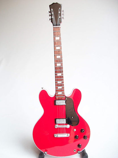 Mini Chitarra Da Collezione Replica In Legno Chuck Berry