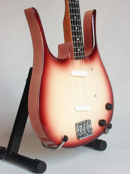 Maneskin Victoria Angelis Victoria Danelectro Lyre Miniature Bass Guitar
