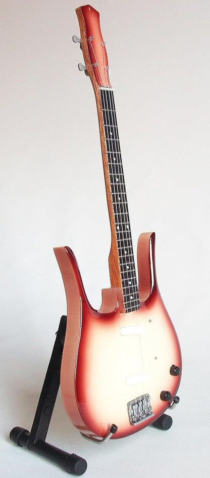 Maneskin Victoria Angelis Victoria Danelectro Lyre Miniature Bass Guitar