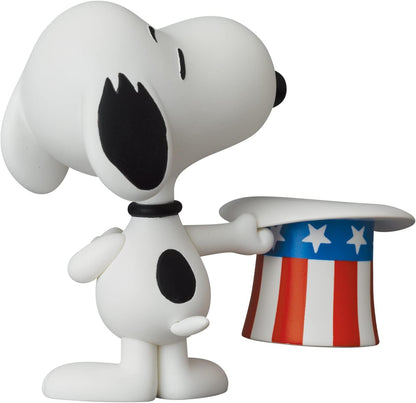 Peanuts: Americana Uncle Snoopy Series 15 Ultra Detail Figure