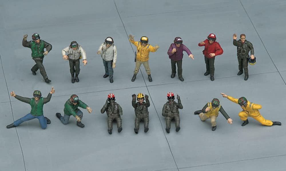 Hasegawa HAS 36006 - US Navy Pilot Deck Crew A