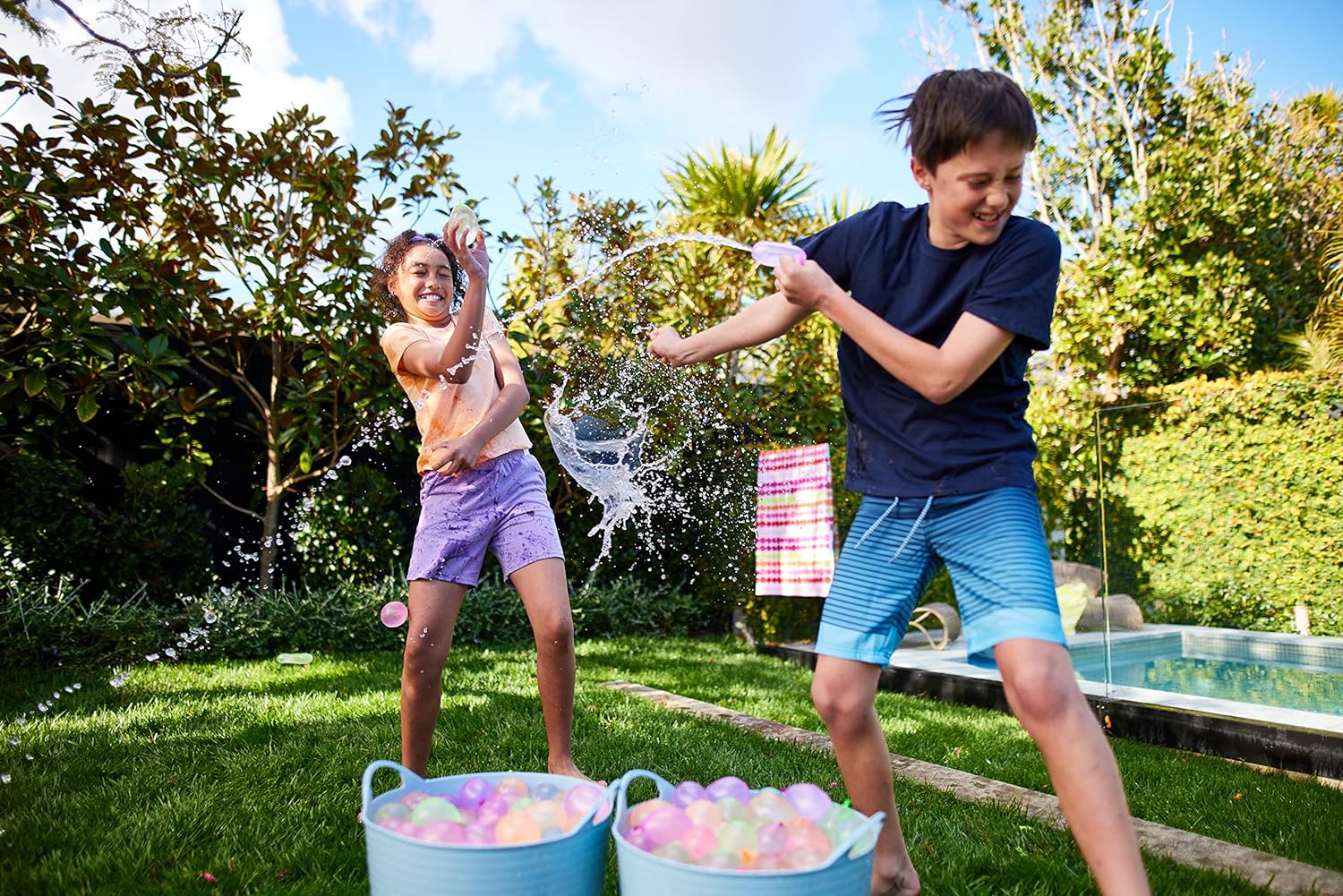 Tropical Party Bunch O Balloons 250 plus Rapid-Filling Self-Sealing Water Balloons (8 Stems