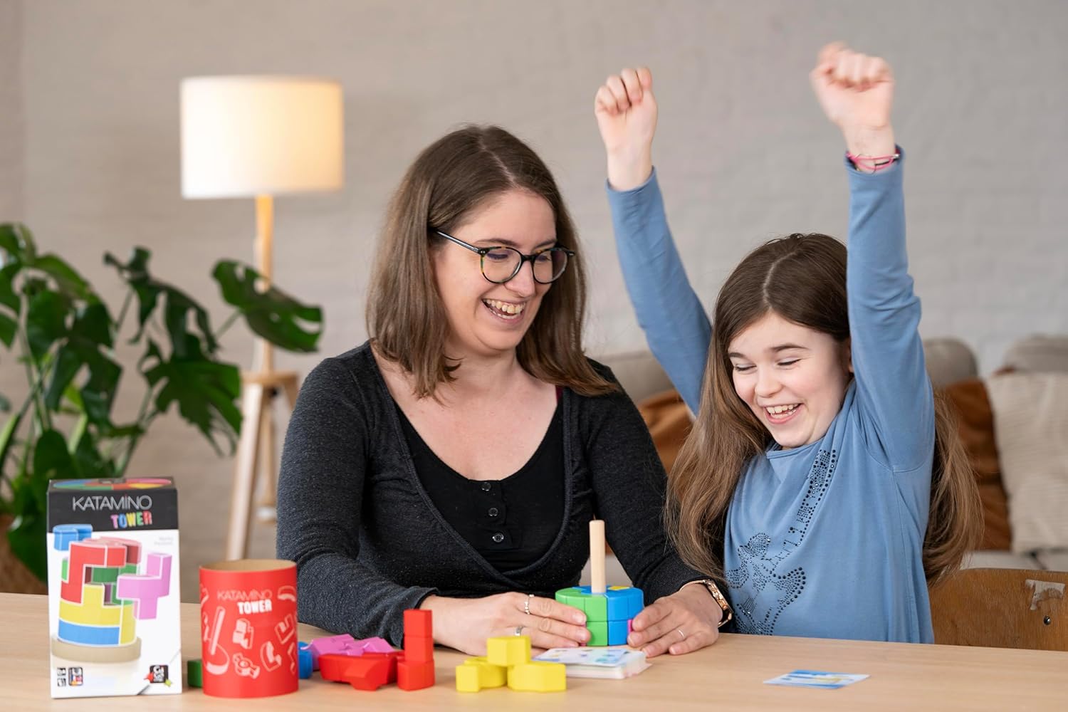 GIGAMIC Katamino Tower - Logic Game with Wooden Pieces, 3 Game Modes, 44,138 Solutions, Ages 10+
