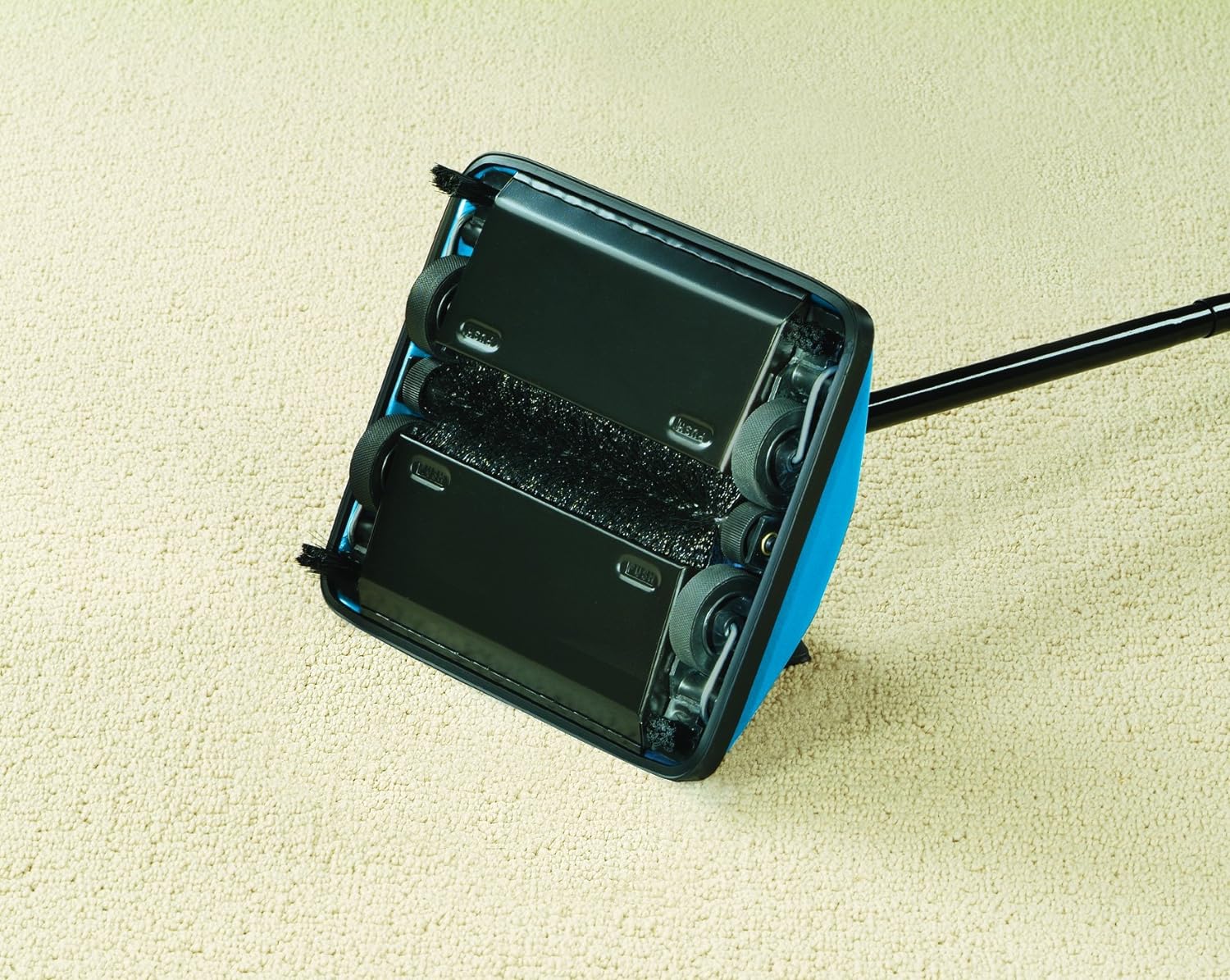 BISSELL 2402E 2402N Sturdy Sweep Kehrer, für Hartböden und Teppiche, kabellos, benötigt keinen Strom, Blau