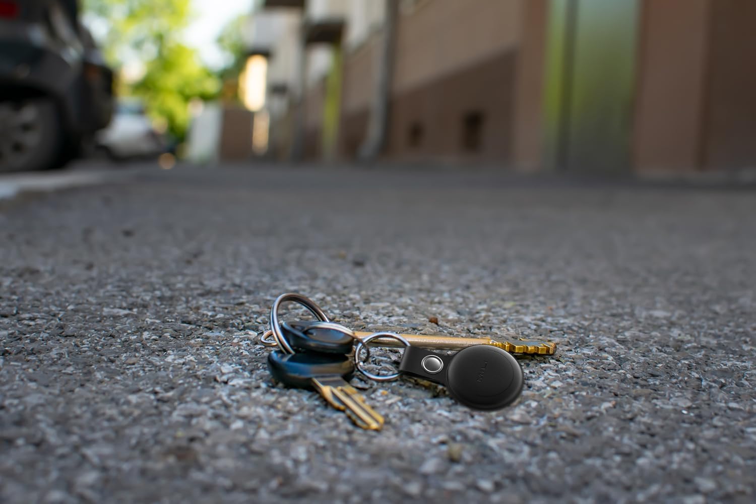 MiLi MiTag Locator Tracker Black + Key Ring Case
