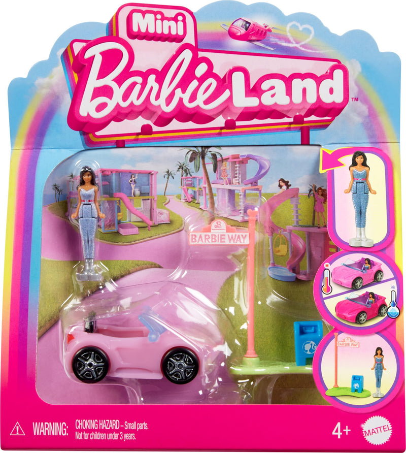 Barbie Mini Barbieland Coche descapotable que cambia de color con el agua para mini figuras con muñeca pequeña morena y señal de tráfico, juguete +4 años (HYF42