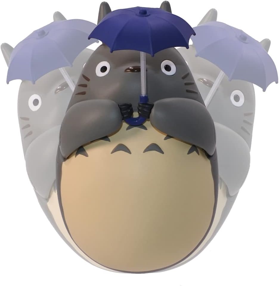 My Neighbor Totoro Round Bottomed Figurine Big Totoro With Leaf 7 Cm