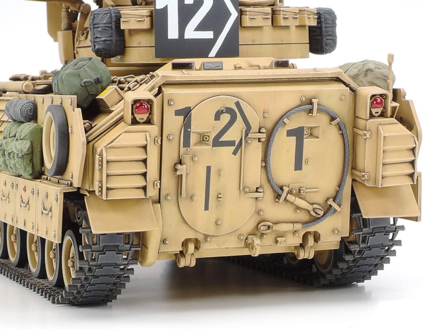 TAMIYA 300035264, model vehicle 1:35 US M2A2 Bradley Desert Storm IFV (2