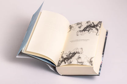 When The Moon Hatched: Die Auserwählten – Roman. Der Selfpublishing-Bestseller und TikTok-Hype – die wunderschön veredelte deutsche Ausgabe mit ... in der 1. Auflage (Moonfall-Serie, Band 1