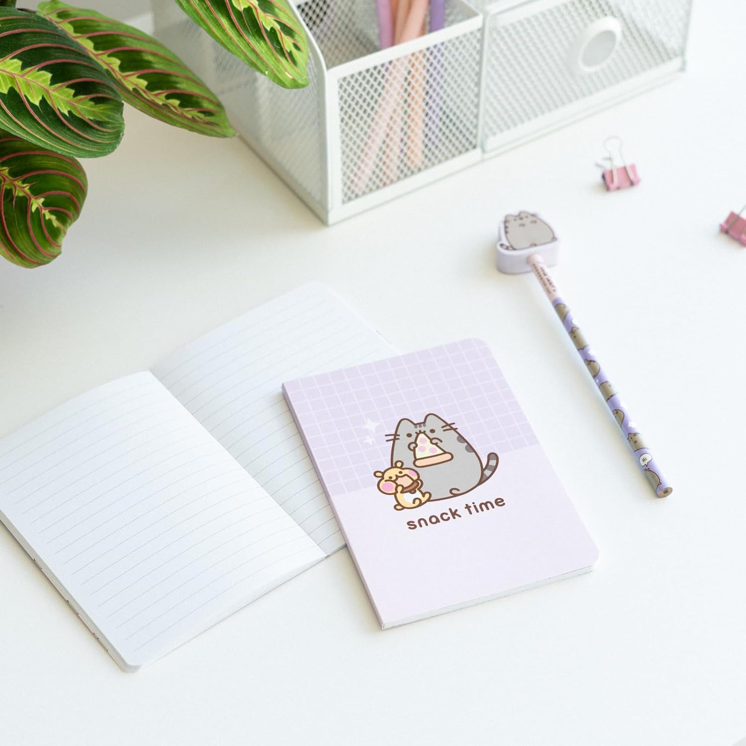 Grupo Erik Pusheen Stationery Set | Pusheen Pencil Case with A6 Notebooks, Highlighters, Sticky Notes, Paper Clips, Stickers, Pen, Pencil | Pusheen Merchandise | Pusheen Gifts