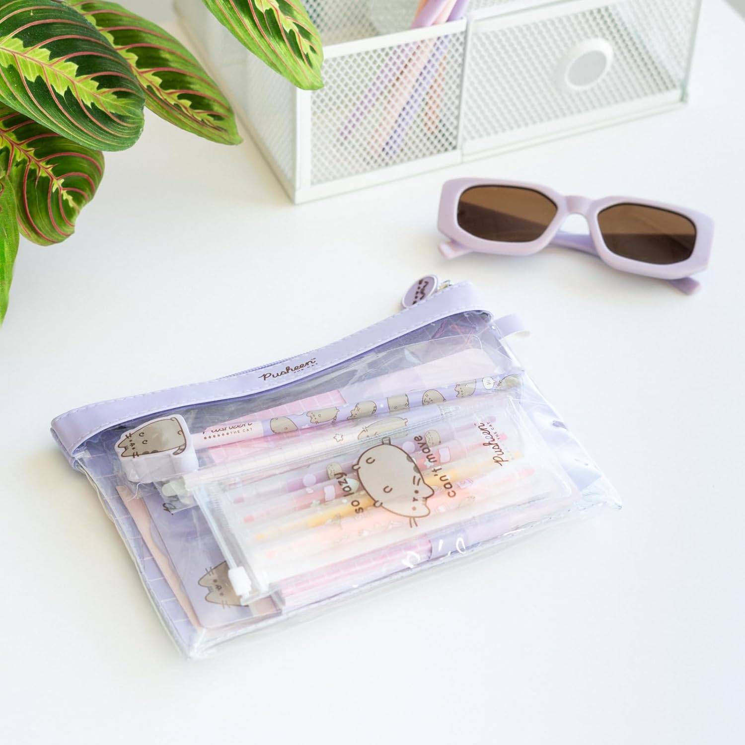 Grupo Erik Pusheen Stationery Set | Pusheen Pencil Case with A6 Notebooks, Highlighters, Sticky Notes, Paper Clips, Stickers, Pen, Pencil | Pusheen Merchandise | Pusheen Gifts